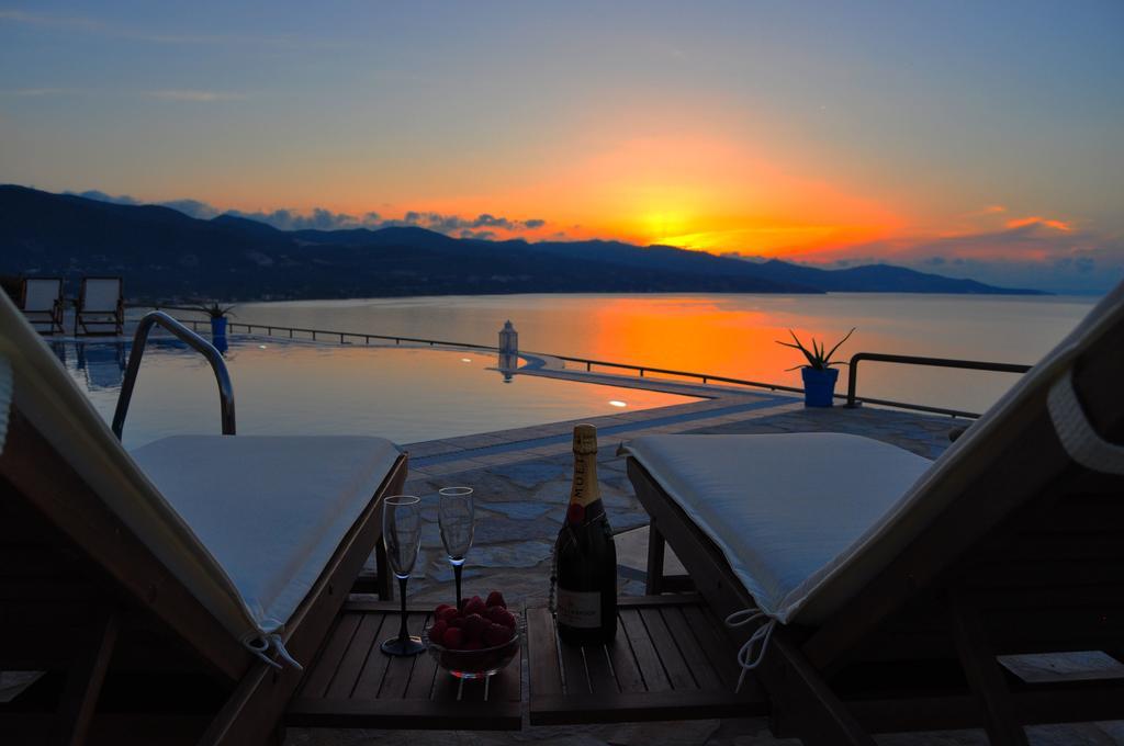 אליקאנאס Pyrgos Zante Suites מראה חיצוני תמונה