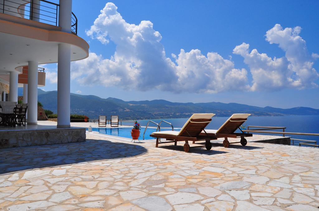 אליקאנאס Pyrgos Zante Suites מראה חיצוני תמונה